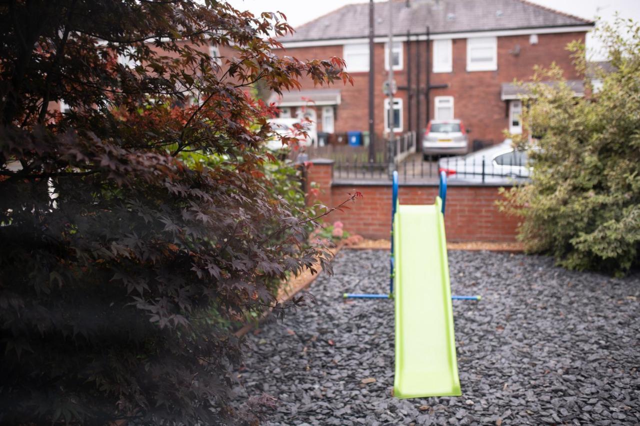 3 Bed Hawthorn Berries House Driveway & Garden, M6 & M58 Apartment Wigan Exterior photo