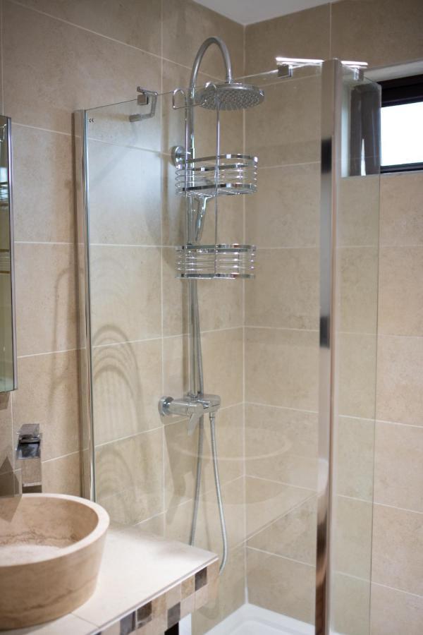 3 Bed Hawthorn Berries House Driveway & Garden, M6 & M58 Apartment Wigan Exterior photo